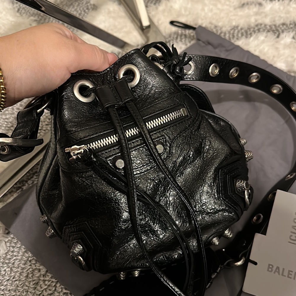 Balenciaga 
WOMEN'S LE CAGOLE XS BUCKET BAG IN BLACK - Picture 2 of 10